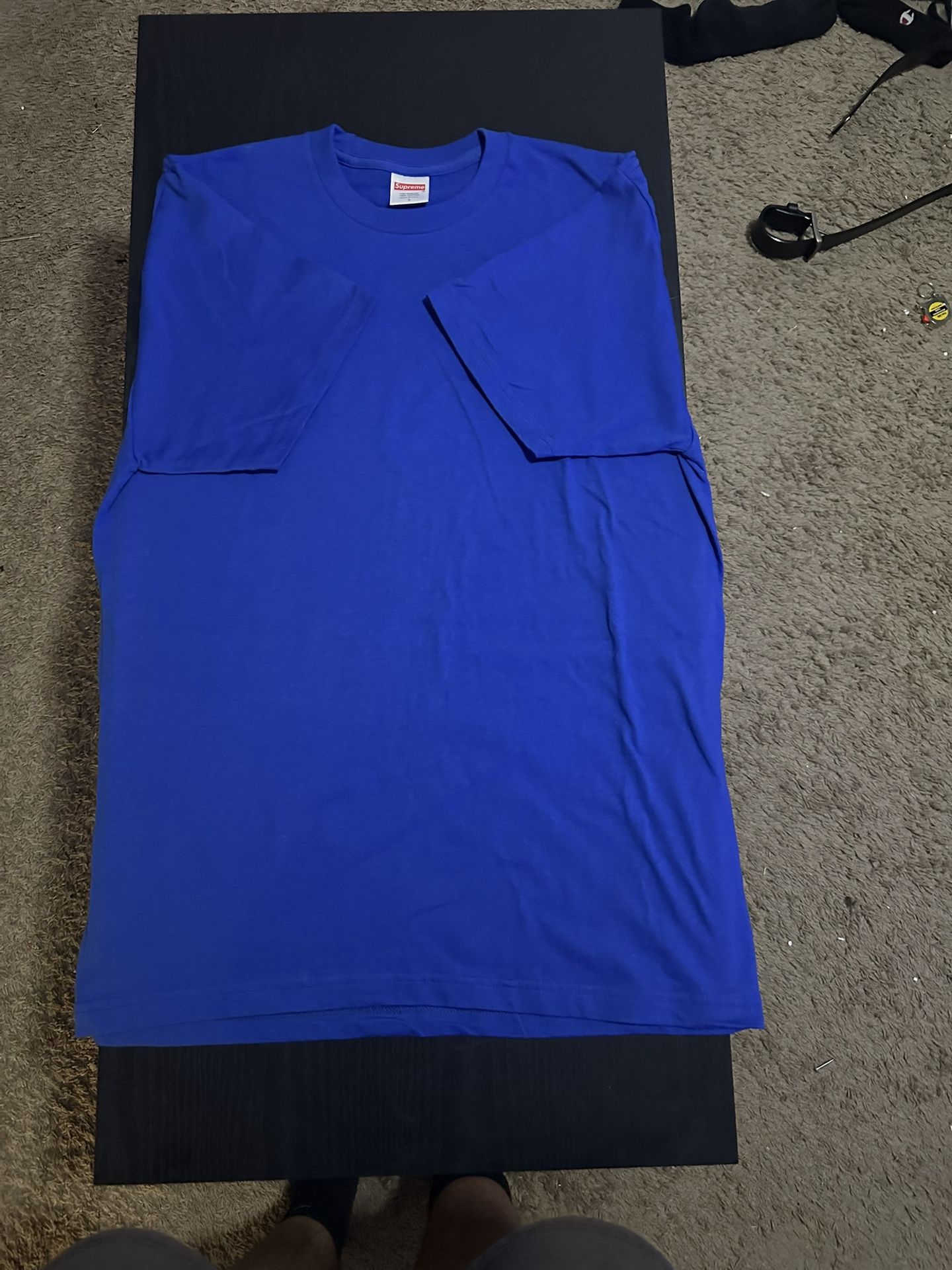 Supreme Plain Blue T-shirt Large brand New
