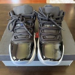 Air Jordan 11 Retro Low Space Jam 4.5Y