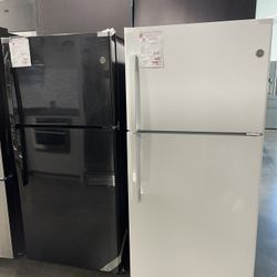 GE Top Freezer Refrigerator 