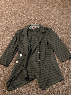 Flirtatious Women’s XL Black & Gray Striped Open Front Blazer – Stretch Comfort