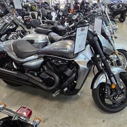 2020 Suzuki Boulevard M-100R BOSS