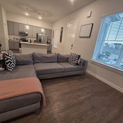 Sectional $400.  Great Shape. Frisco Area