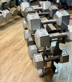 Set of Cast Iron Hex Dumbbells with Rack 20s to 40s [PRICE is FIRM / NO RACK INCLUDED] Weight: 300 lbs.
