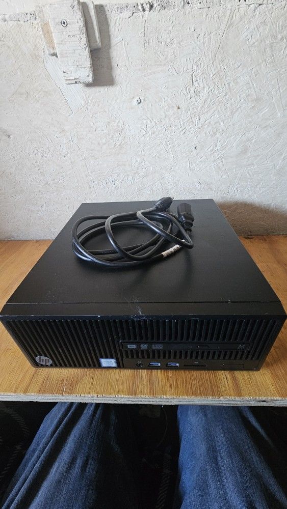 Windows 11 HP Desktop