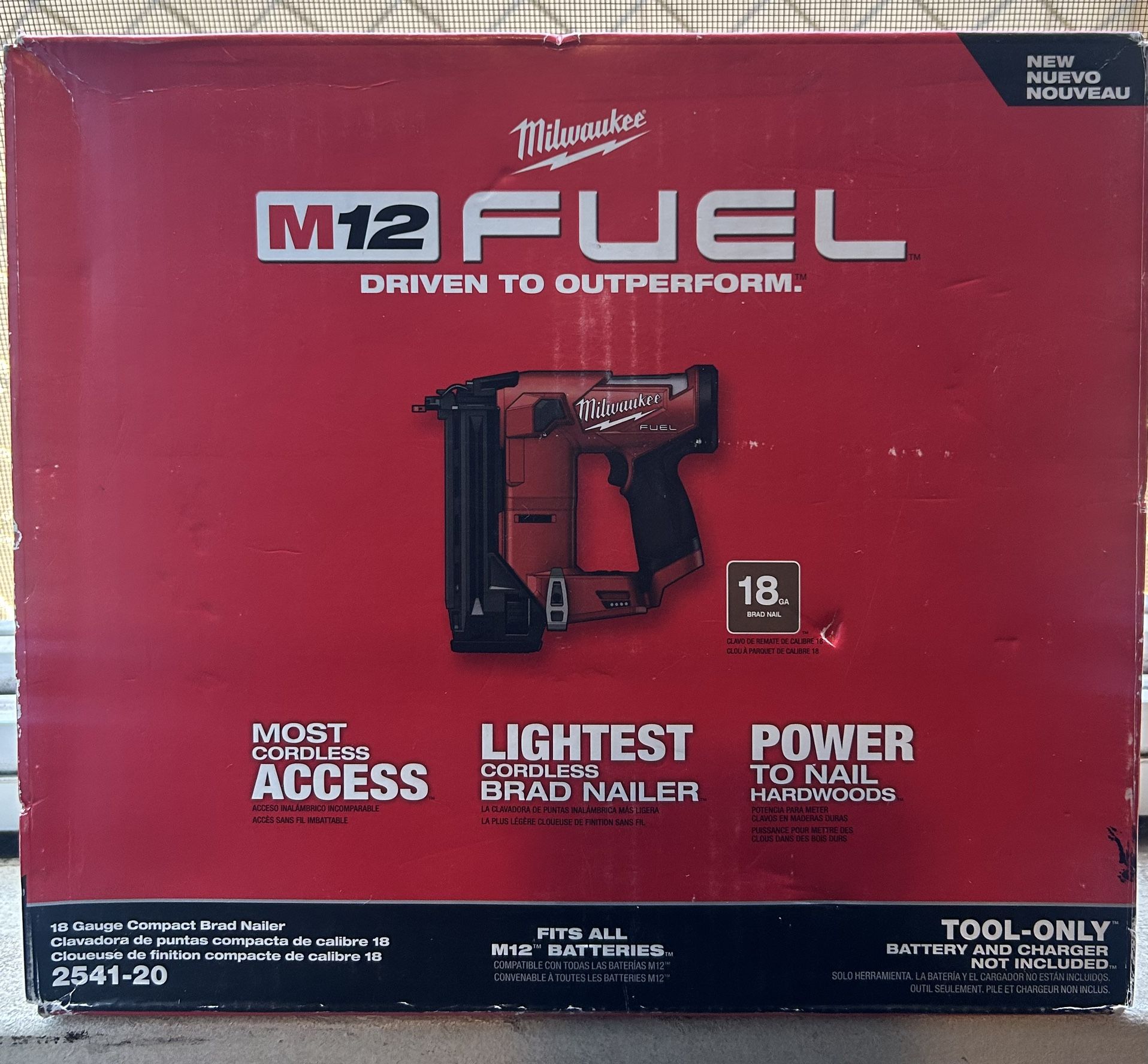 Milwaukee M12 FUEL 12-Volt Lithium-Ion Brushless Cordless 18- Gauge 1-1/2 in. Compact Brad Nailer (Tool Only) * (168)