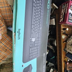 Logitech MK540 Wireless Keyboard Mouse Combo - USB Wireless RF Keyboard - Black, Brand New