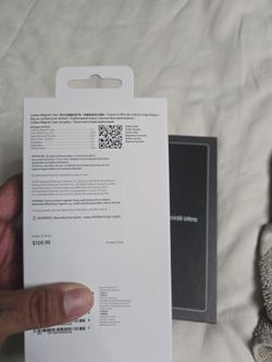 SAMSUNG GALAXY FOLD 8 ULTRA AND CARBON MAGNET CASE UNOPENED