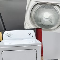 Kenmore Washer & Dryer 
(Dyer $225 /Washer $230 or Both $420) 
Comes w/ Warranty 
Delivery Available