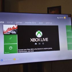 Xbox 360 E console With 4 Games Cables And 1 Controller