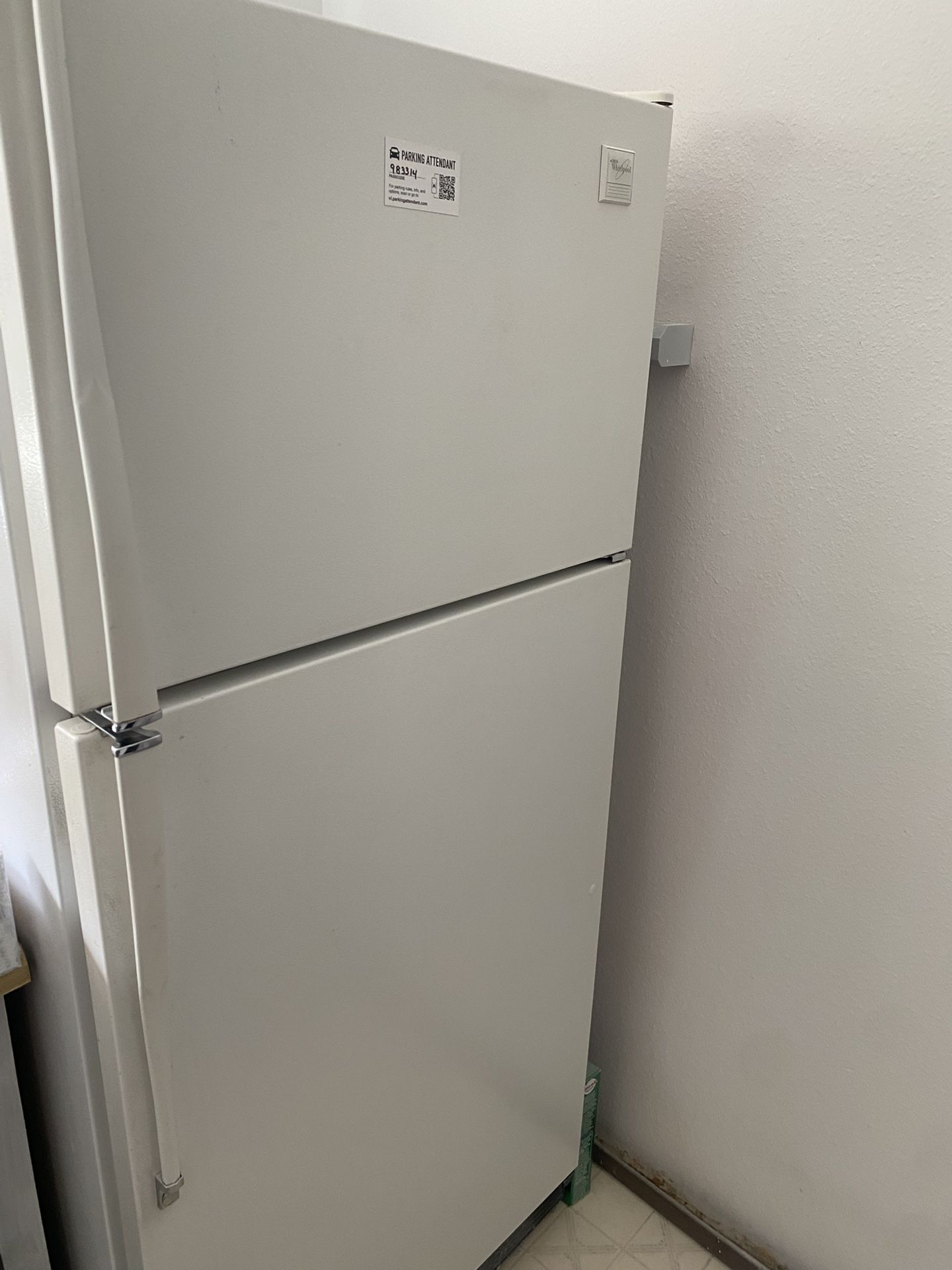 $50 Whirlpool Fridge Like New Condition