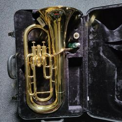 Used Yamaha YEP-321 4-Valve Euphonium With Case