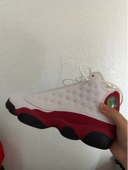 Air Jordan 13 retro cherrys
