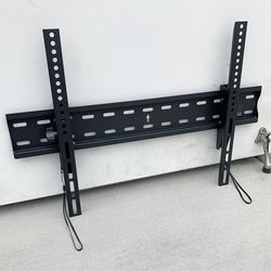 (NEW) $15 TV Wall Mount for 37-75 Inches TVs Tilt Bracket VESA 600x400mm, Weight Capacity 110 lbs