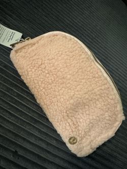 Everywhere belt back