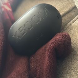 Lg pI2 XBoom Go 5 Watt Wireless Bluetooth Party Speaker 