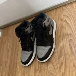 Jordan 1 Shadow