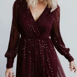 Stunning Baltic Born Formal Gown - Size Medium