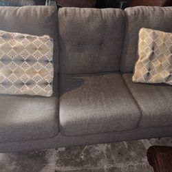 Couch With Pillows Great Condition 