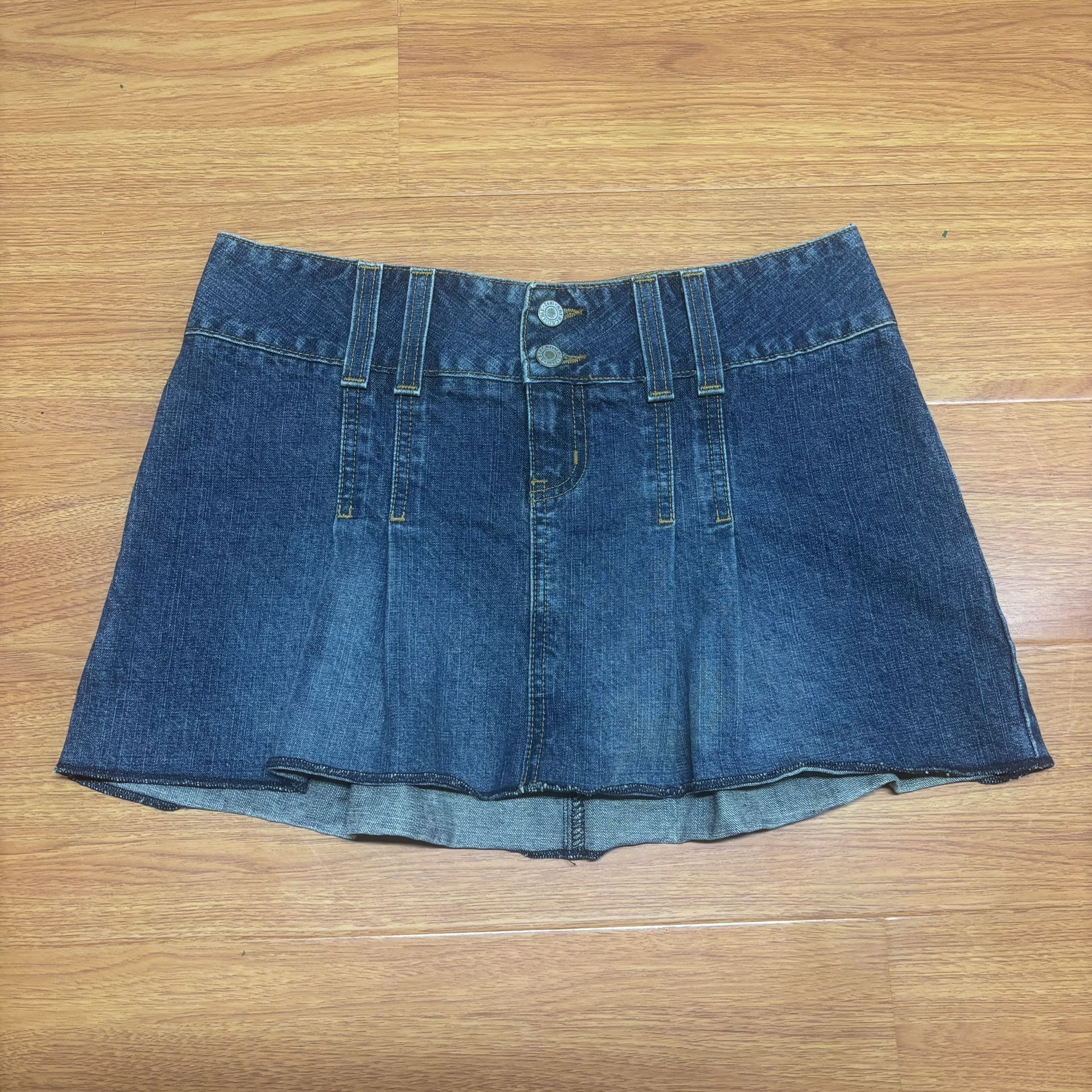 Vintage Y2K Abercrombie & Fitch Pleated Denim Mini Skirt Size 4