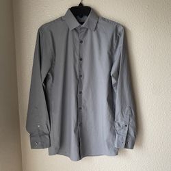 Men’s VanHeusen Studio brand Gray Button Up Dress Shirt  Up For Sale 