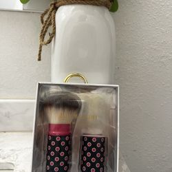 Powder Blush Brush