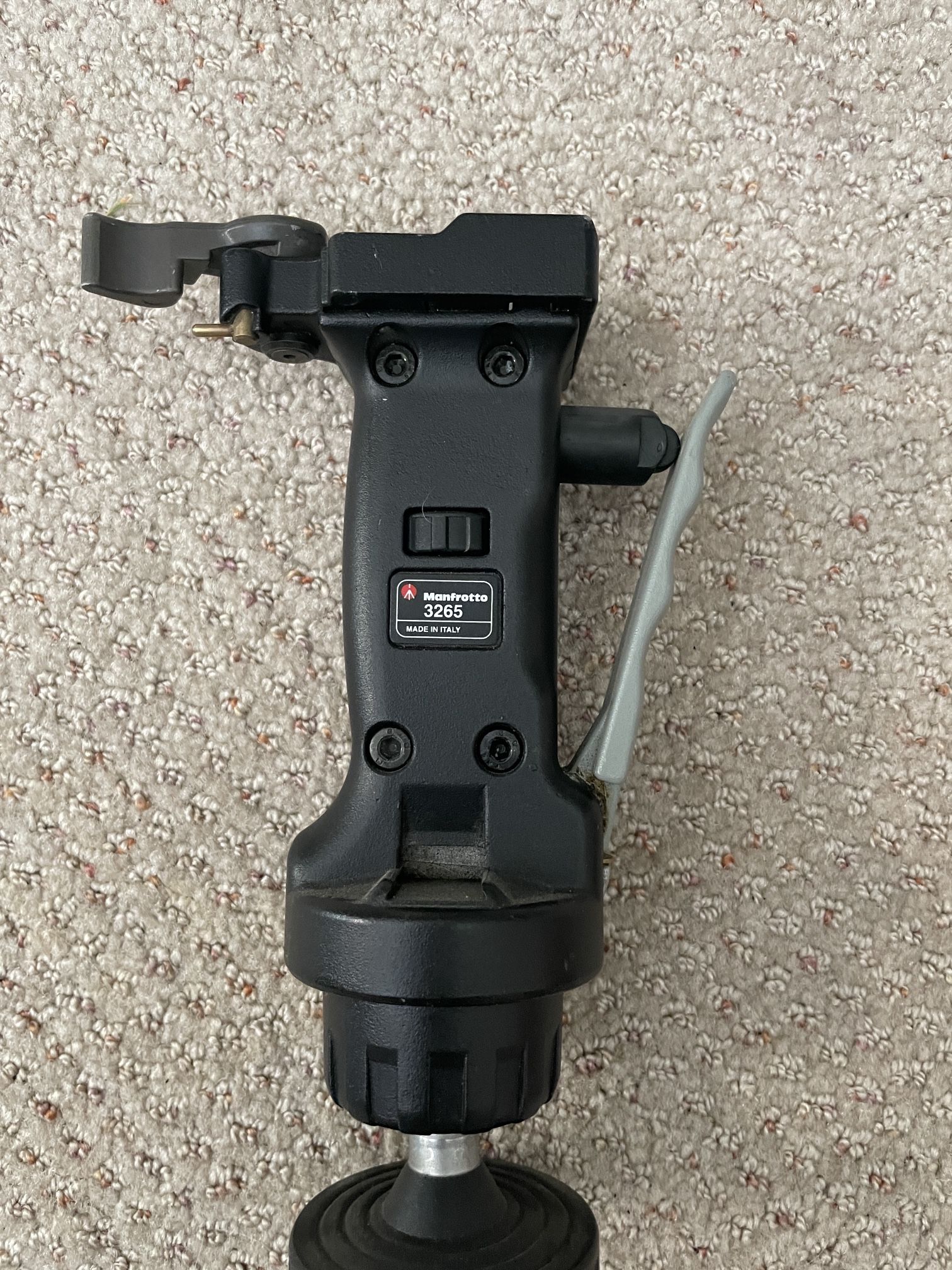 Bogen Manfrotto 3265 grip tripod head