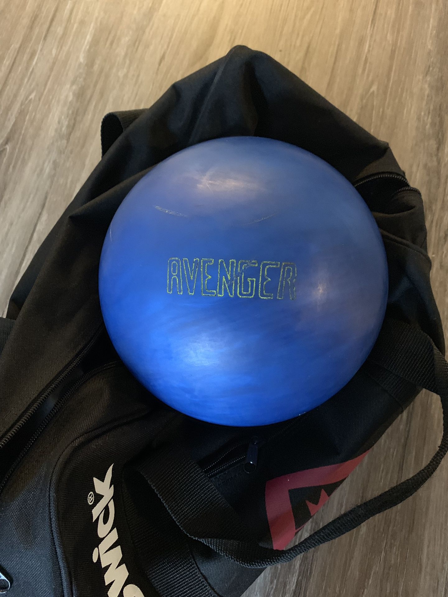 Bowling Ball - 13lbs