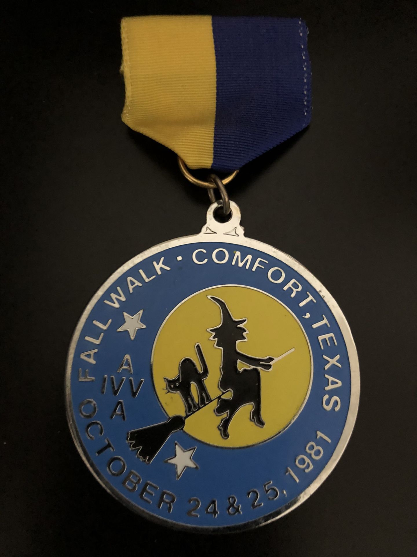 Preowned 2 Ava Ivv Halloween Walk 1981 1982 Medals