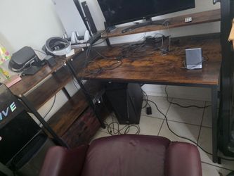 L shaped desk with drawer $70obo