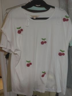 Mesh+Love White Cherry Beaded T-Shirt XL