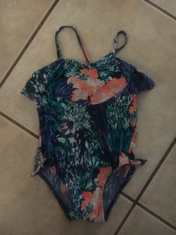 Girls swimsuits