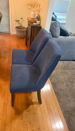 Set of 2 Blue Dining/Accent Chairs - Excellent Condition