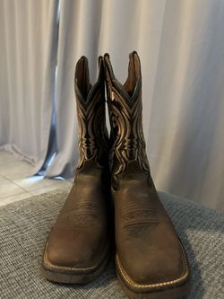 Boots Size 10