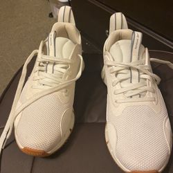 Men’s Size 10 Reebok Shoes