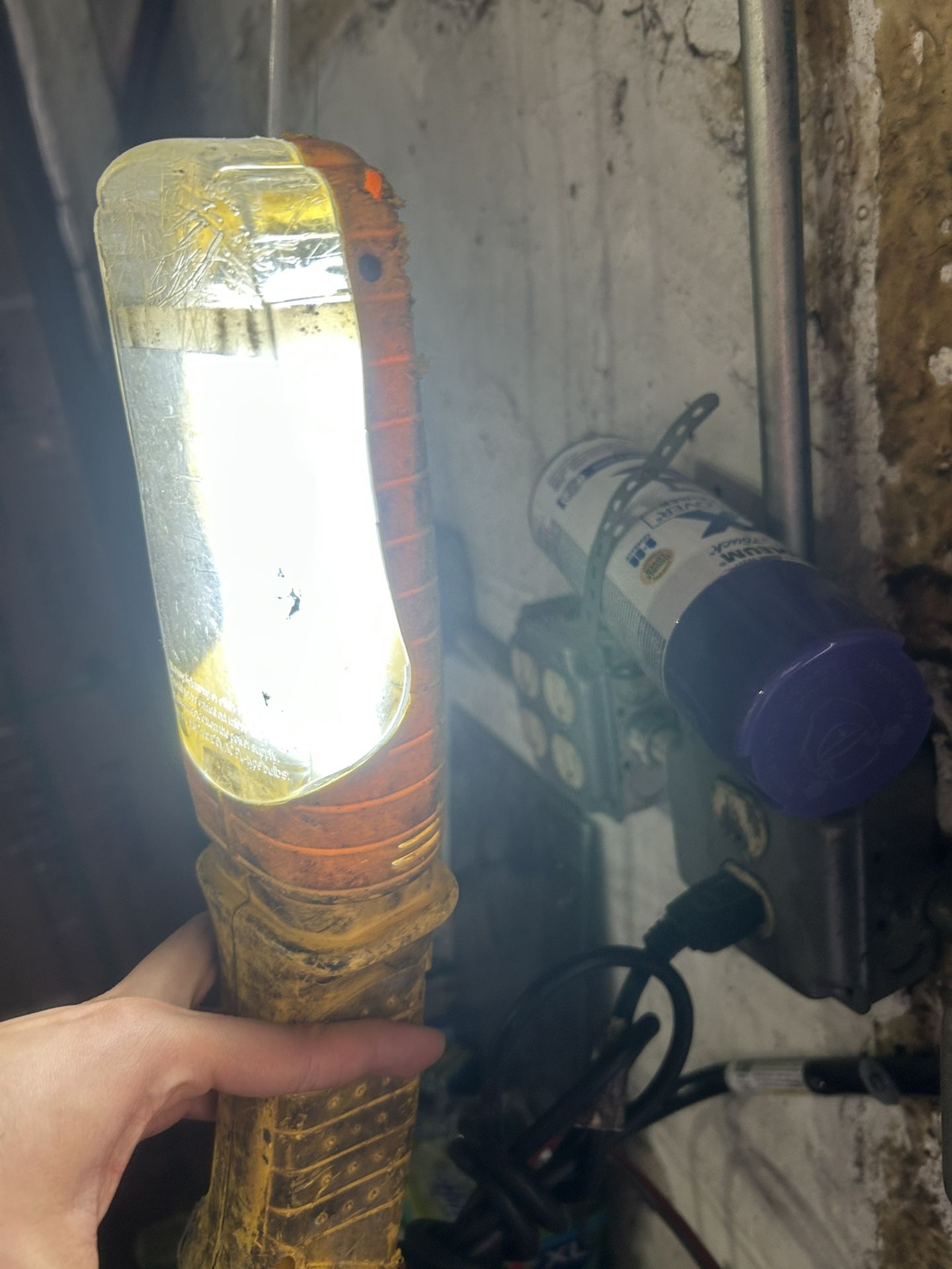 Corded Work Light ; Trades Alright ; Negotiable