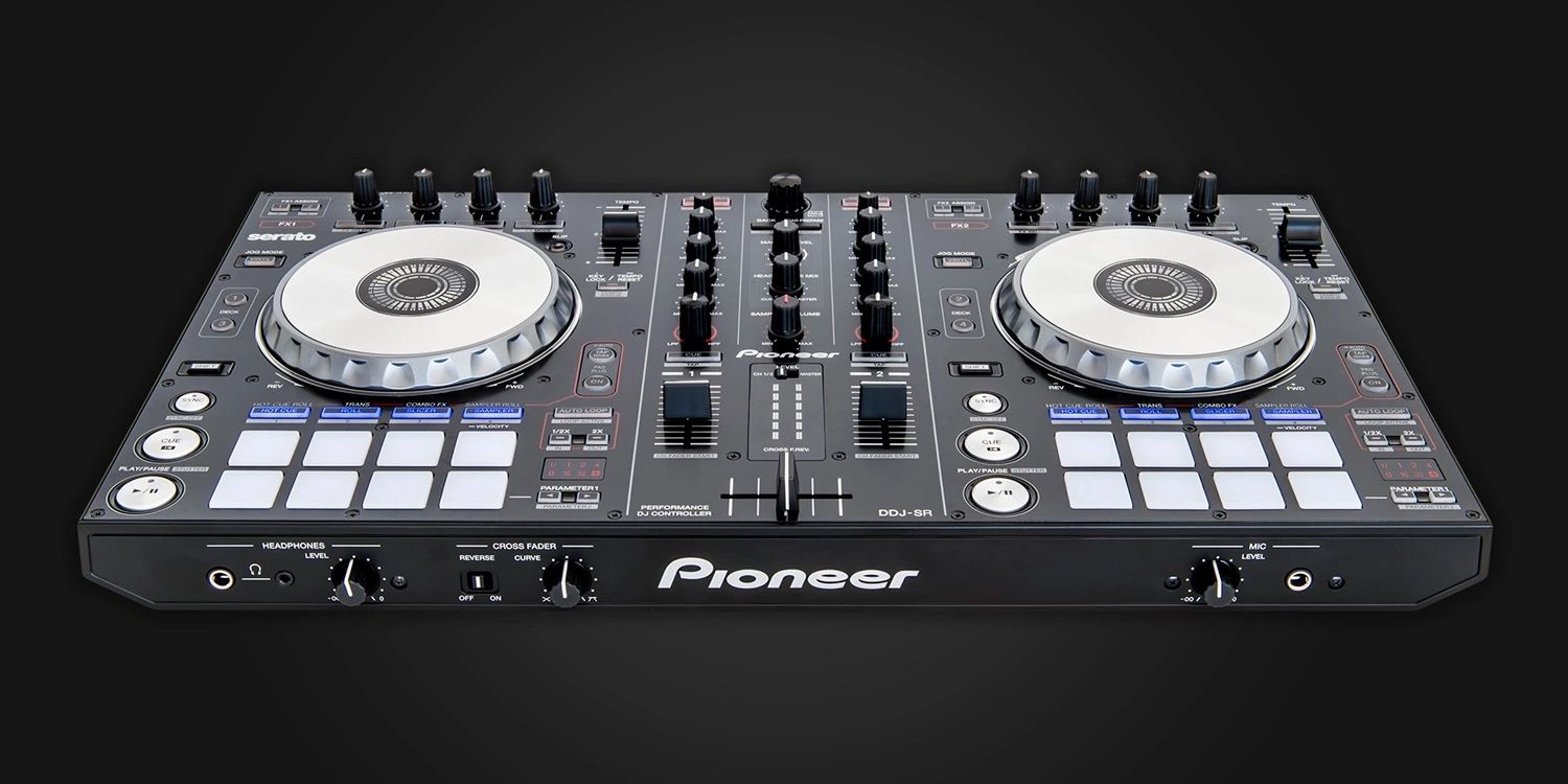 PioneerのPCDJコントローラ DDJ-SR ☆専用バッグ付き☆ PioneerのPCDJ