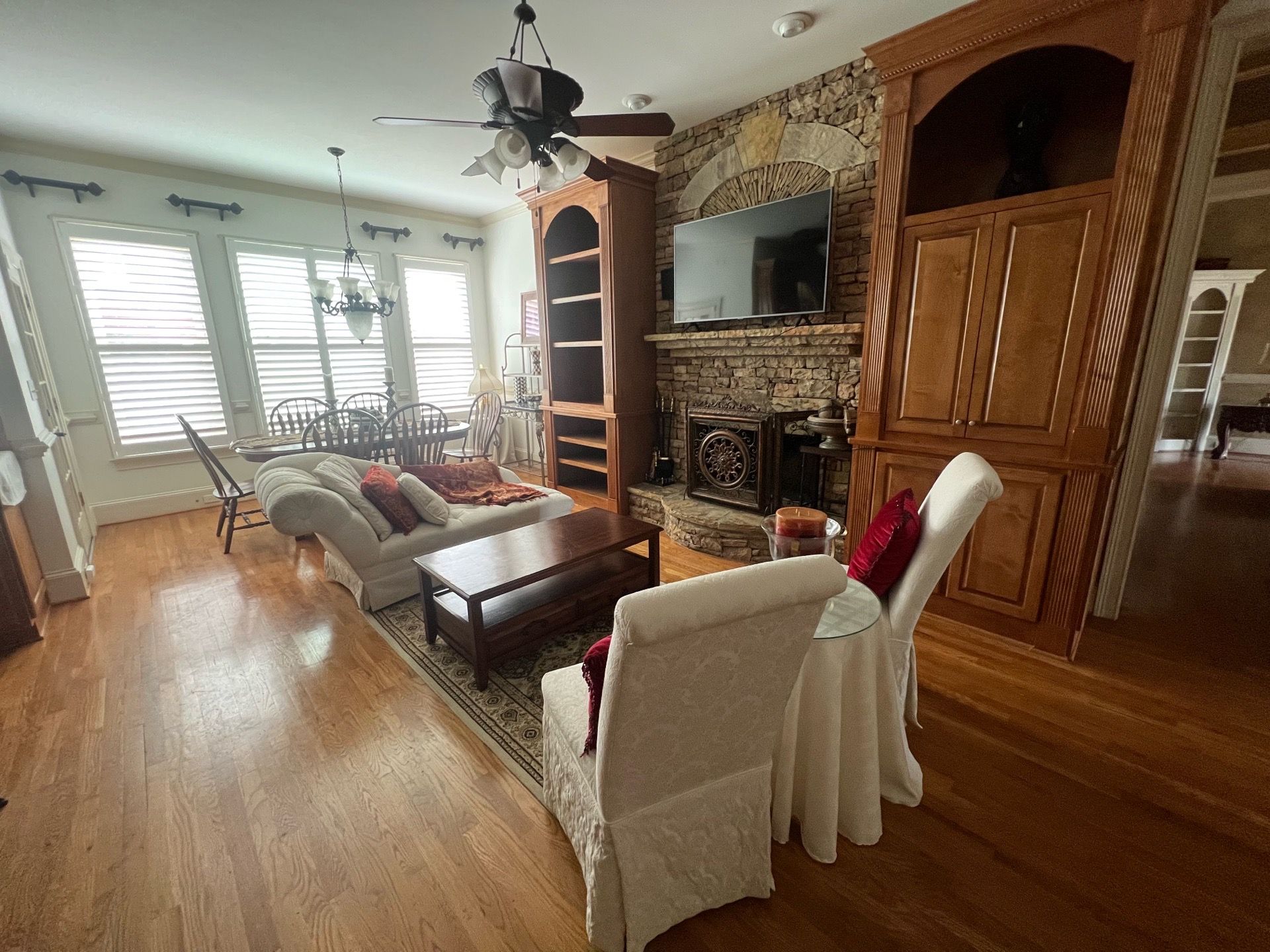 Perfect Chaise Lounge & 2 Chairs