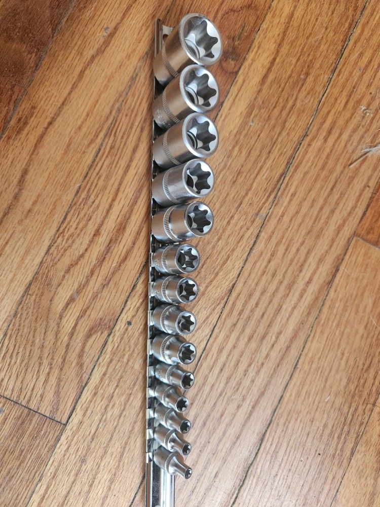 13 pc Combination Drive TORX® Shallow Socket Set (E4-E24)