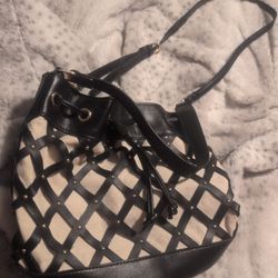 Scrunchie Purse With Design