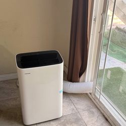 Toshiba 12000 BTU ASHRAE (8000 BTU SACC) Portable Air Conditioner, Cools up to 350 Sq.Ft.
