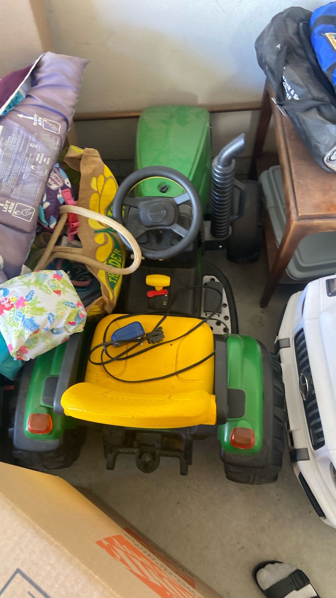 Kids Motor Tractor