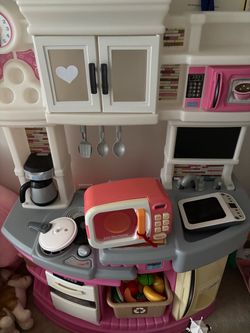 Step 2 kitchen