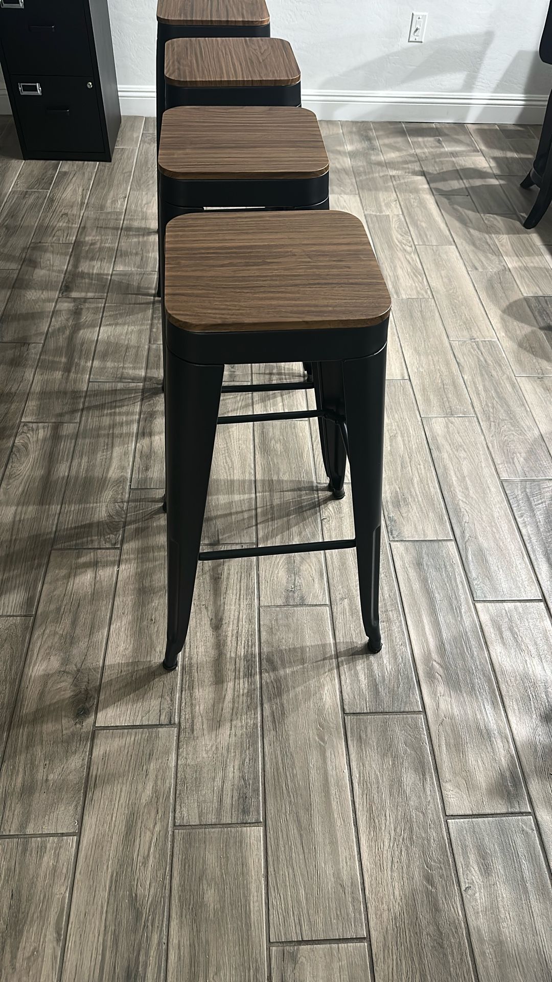 4 Bar Stools