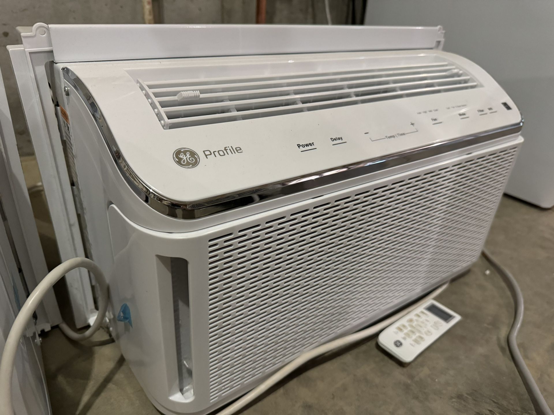 AC Unit - Air conditioning