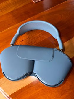 AirPods Max 2 (Blue) – Excellent Condition