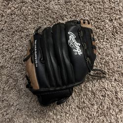 Rawlings Children’s Baseball Glove
