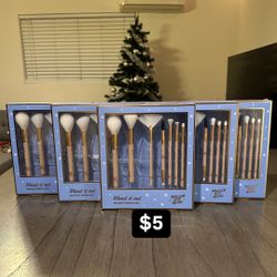 Holler and Glow Makeup Brush Set Cylinder Set - 7ct