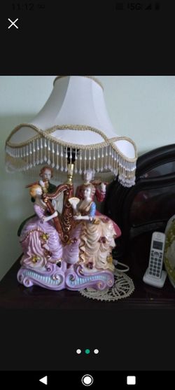 Vintage Capodimonte Lamp