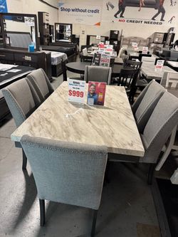 
🔥 BRAND NEW DINING SET – Financing Available!