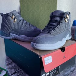 JORDAN RETRO 12 DARK GREY SIZE 10 